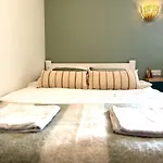 Spring 1-bedroom With View * 华沙