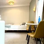 Spring 1-bedroom With View * 华沙