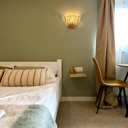Spring 1-bedroom With View * Warszawa