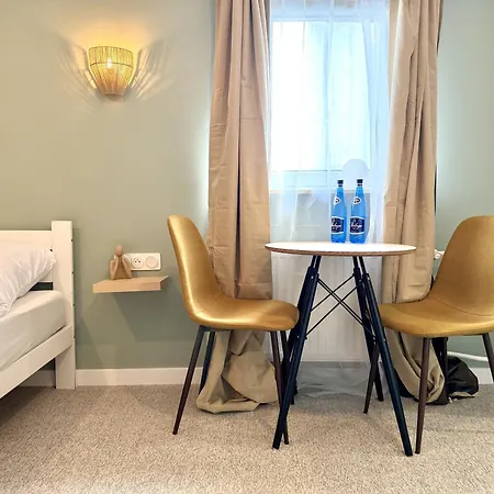 Spring 1-bedroom With View 公寓 *